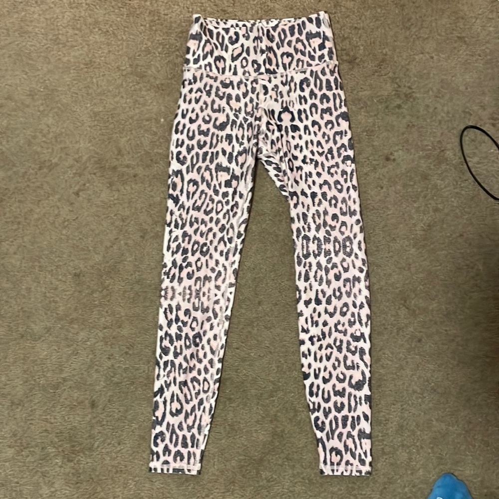 Pink, black and white leopard print leggings